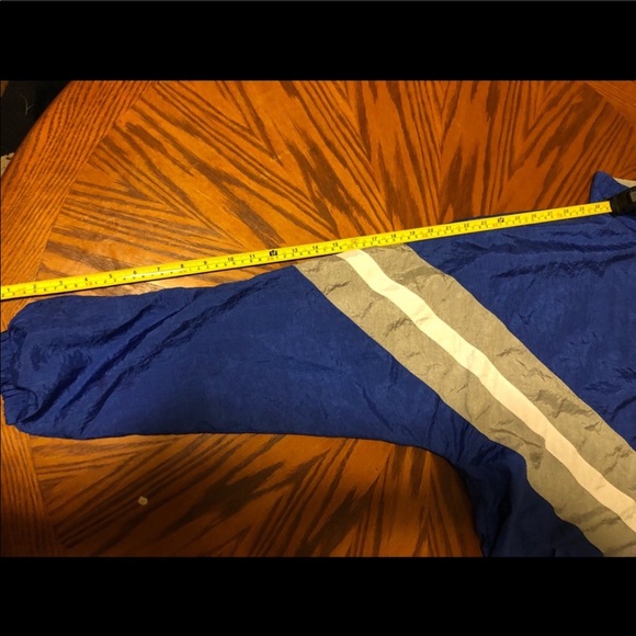 Vintage retro windbreaker - Picture 2 of 3